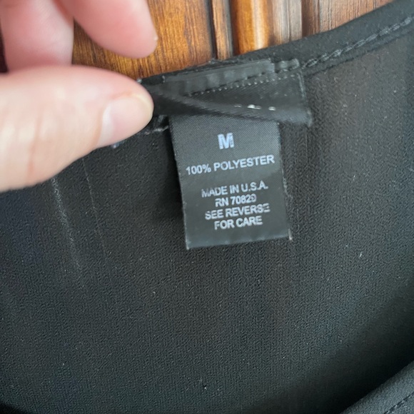 Black top - Picture 3 of 3